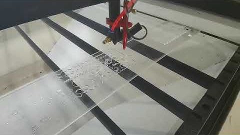 130W RECI 1390 CO2 laser machine with up-down table