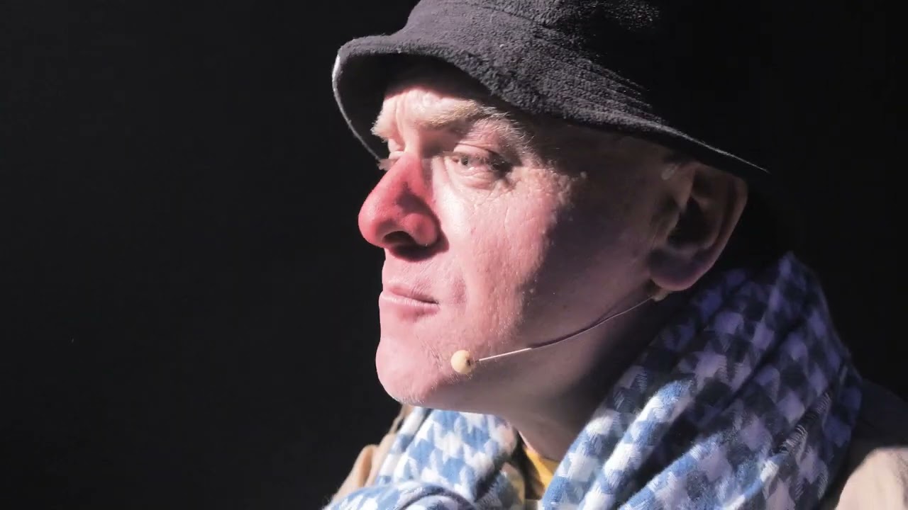 Tesaer Edgar enchante Coluche