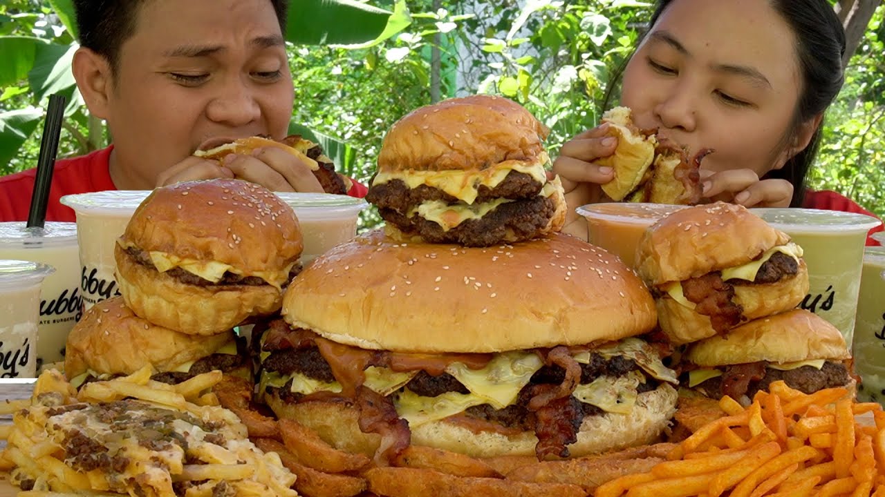 Dubby's Ultimate Burger Bouquet + Giant Birthday Burger