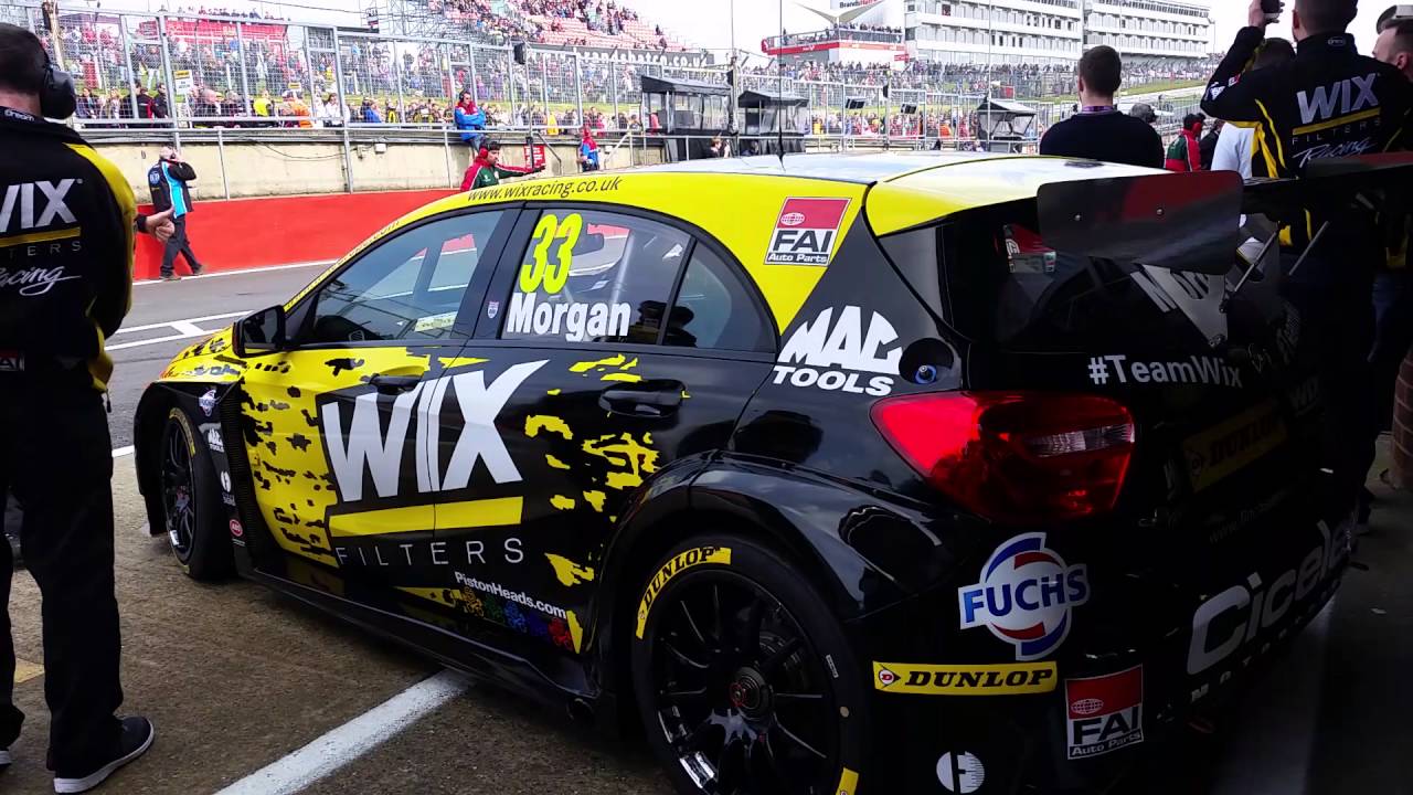 Wix Racing Garage Race 1 - YouTube