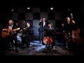 Capture de la vidéo Rádio Comercial | Lisbon Film Orchestra E Os The Peakles Cantam Medley Dos The Beatles