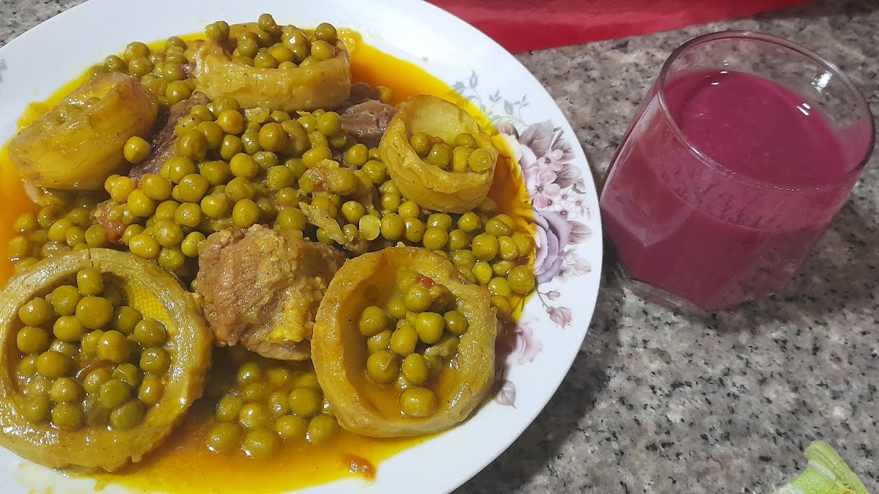 شاركت معاكم اللحم بالجلبانة و القوق كايجي مقلي و بنين معا العصير ديال الباربا 😋🥰