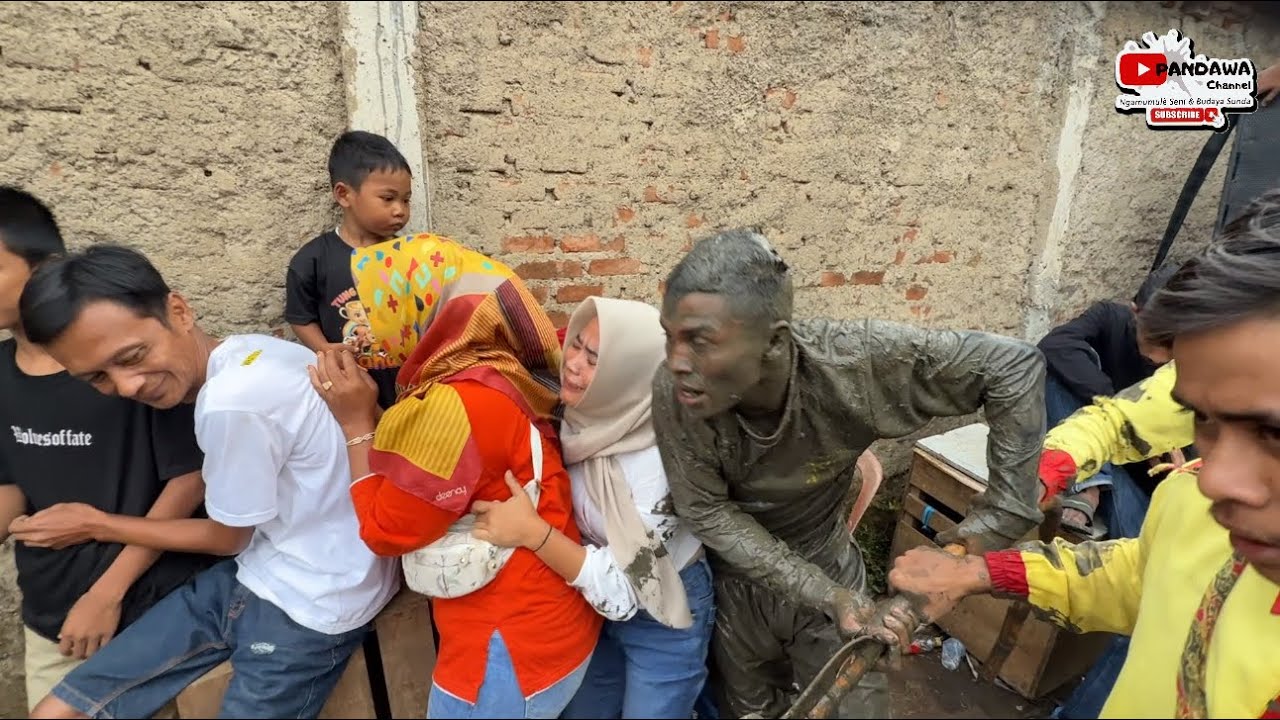 Seru Banget !! Lulumpingan Benjang Mekar Budaya Cikoneng