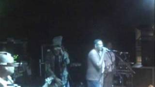 Video thumbnail of "Edy Vox e a Banda - O  reggae te atrai"