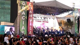 por tu amor LOS ANGELES AZULES en vivo desde plaza mayor de torreon coahuila