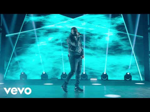 Headie One - Teach Me / Bumpy Ride (MOBO Performance) ft. M Huncho