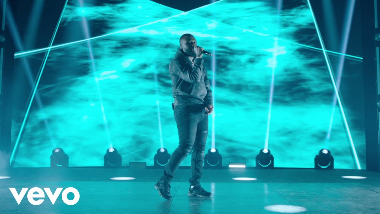 Headie One - Teach Me / Bumpy Ride (MOBO Performance) ft. M Huncho