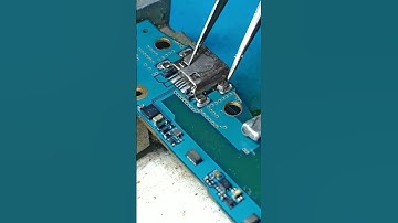 How To Remove Micro USB Port With Iron #mobilerepairing #soldering #shorts
