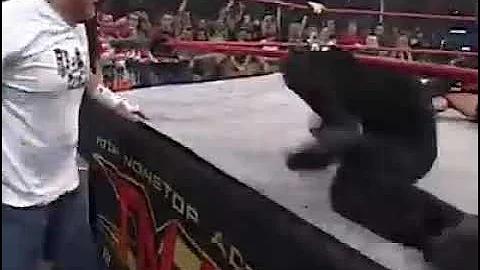 Kert Angle challenges Christian cage for the world championship (against all odds  2007).