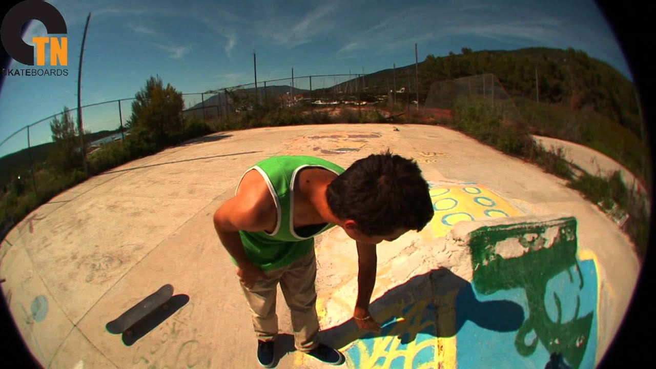 skateboarding on squid