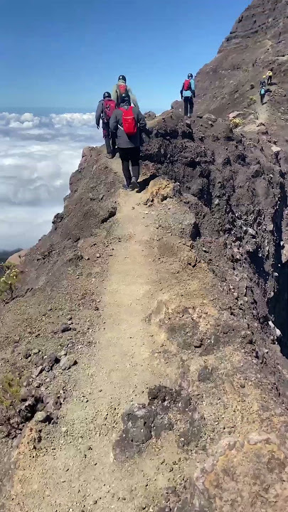 Jembatan Shiratal Mustaqim di Gunung Raung