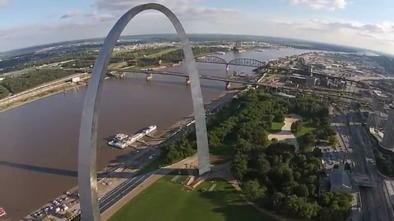 St Louis Arch drone video - YouTube