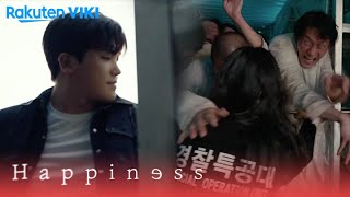 Happiness - EP3 | Park Hyung Sik Saves Han Hyo Joo From A Zombie Truck | Korean Drama Resimi