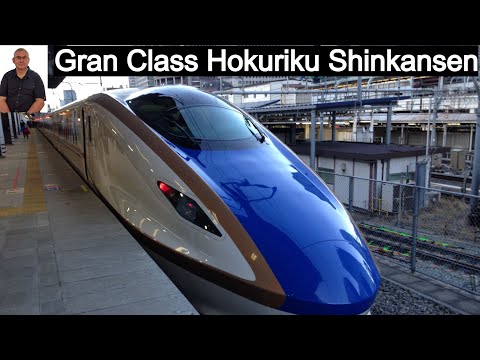 Hokuriku Shinkansen 2015年デビューコレクション March 14, 2015, Tokyo, Japan - The new Hokuriku Shinkansen bullet