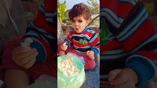 Baby Eating Makhane Inno Menno
