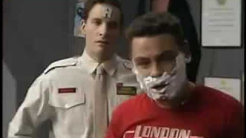 Red Dwarf - Future Echoes - Pelting down the corridor