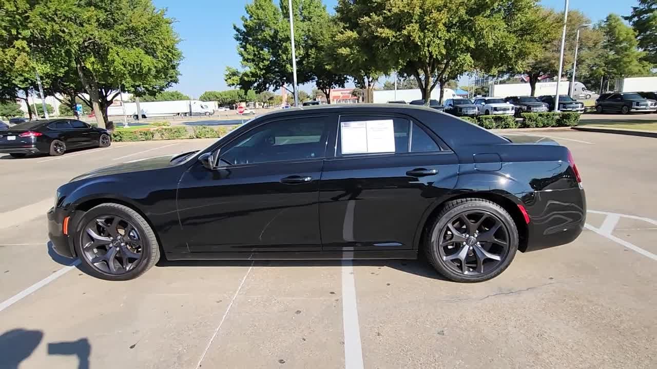 2022 Chrysler 300 Touring Arlington, Dallas, Grand Prairie, Forest Hill, Fort Worth TX