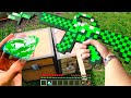 Minecraft in Real Life - CRAFTING EMERALD GUN in Realistic Minecraft EN LA VIDA REAL 創世神第一人稱真人版