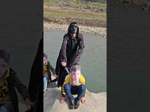 يزن وزين مخطوفين حارس لعبة الحبار خطفهم في الغابة المرعبة عالم ألفت خلودة شفا Shorts