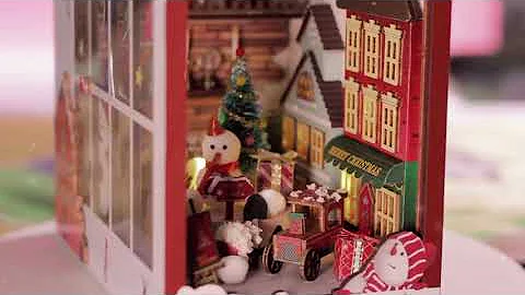 Cluease DIY Book Nook Kit (Christmas miniatures world)