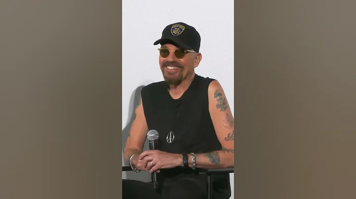 it's Billy Bob Thornton's bday so here's Julia But...
