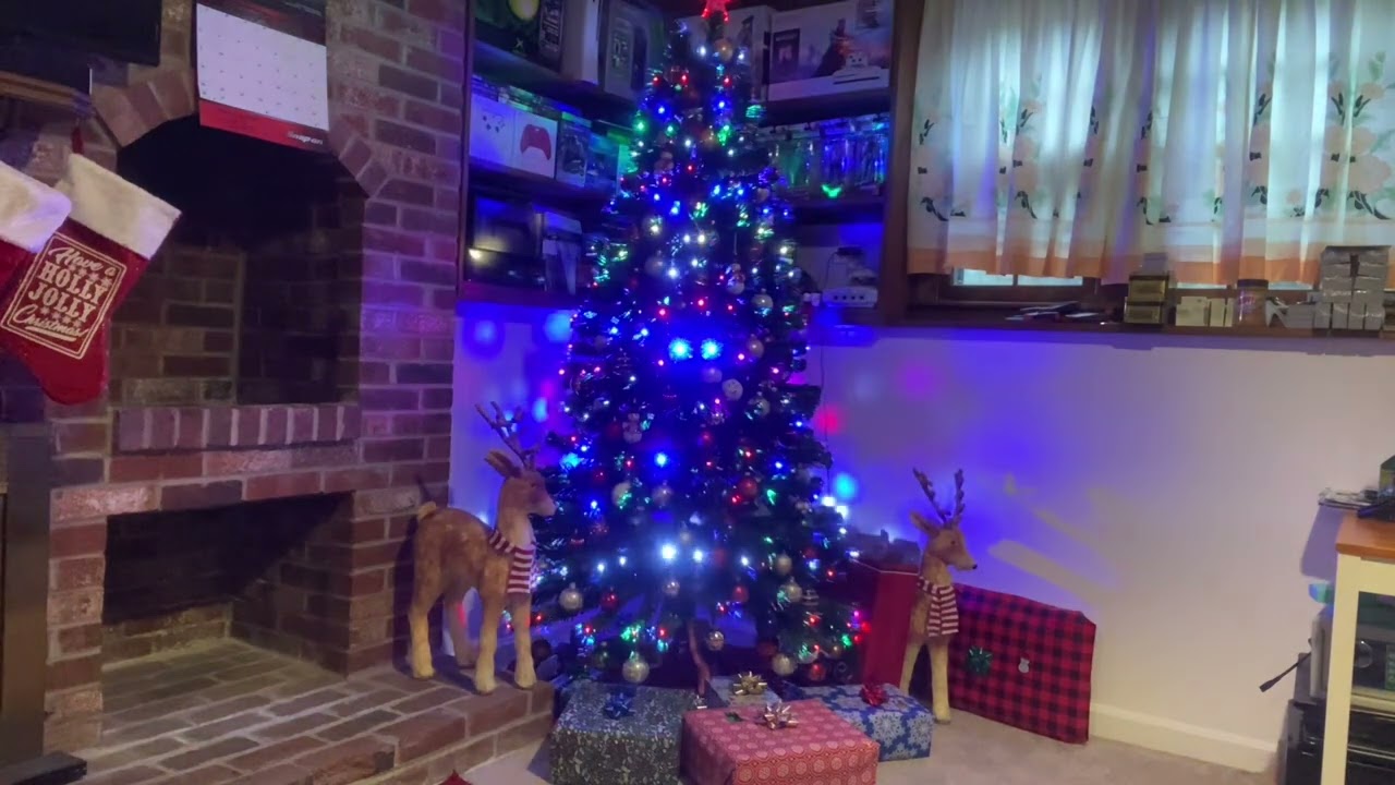 Gusmus tree light up