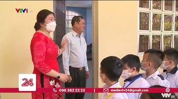 Lễ "khai trường" đặc biệt của học sinh lớp 1 | VTV24