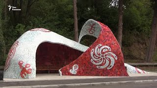 В Абхазии восстанавливают советские мозаики