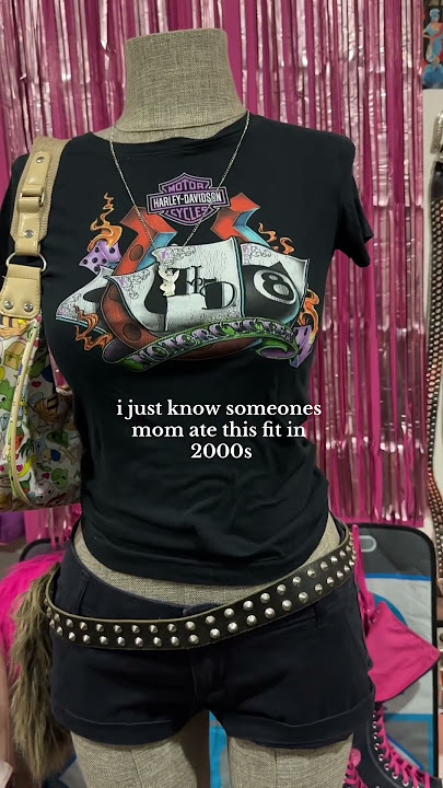 What do you think? #2000s #fashion #aesthetic #y2k