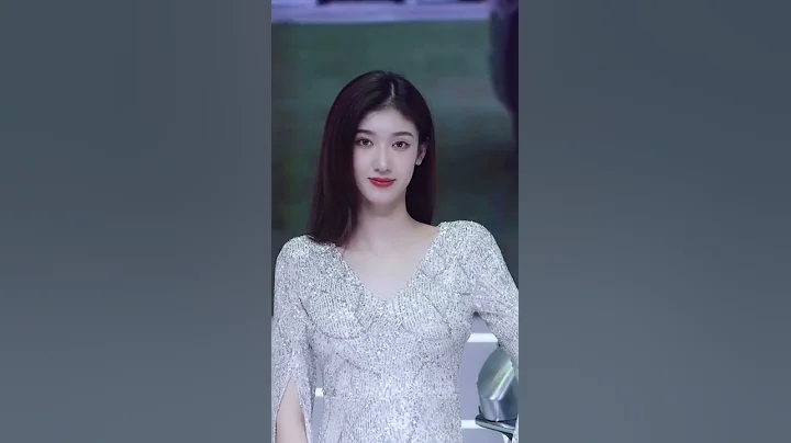 美女模特，太好看了绝了，绝了#美女#模特# - 天天要闻