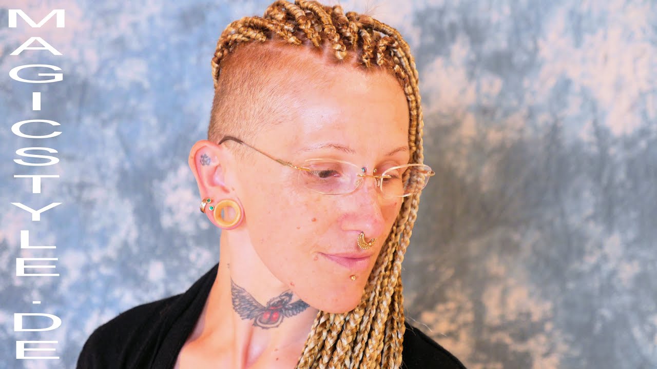 Tatoo Girl Marina Mitteldicke Rastazopfe Mit Undercut Extended Version