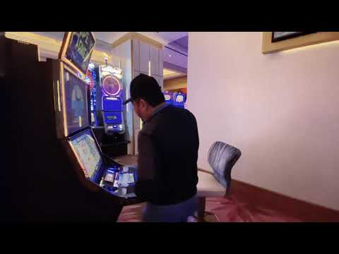 Play Slots/ 馃寢VOLCANO QUEEN 馃寢馃惣 PANDA TREASURES 馃惣 馃憫 FRUIT Super Cash Cash Respin KING 馃憫 MAX BET