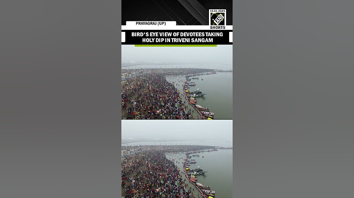 Prayagraj: Devotees Take Holy Dip at Triveni Sangam on the Third Day of Maha Kumbh 2025