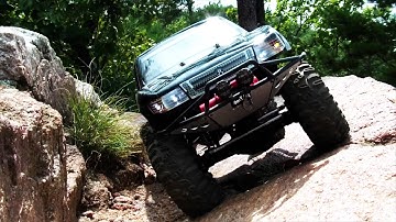 Axial Honcho Lifted with 2.2s