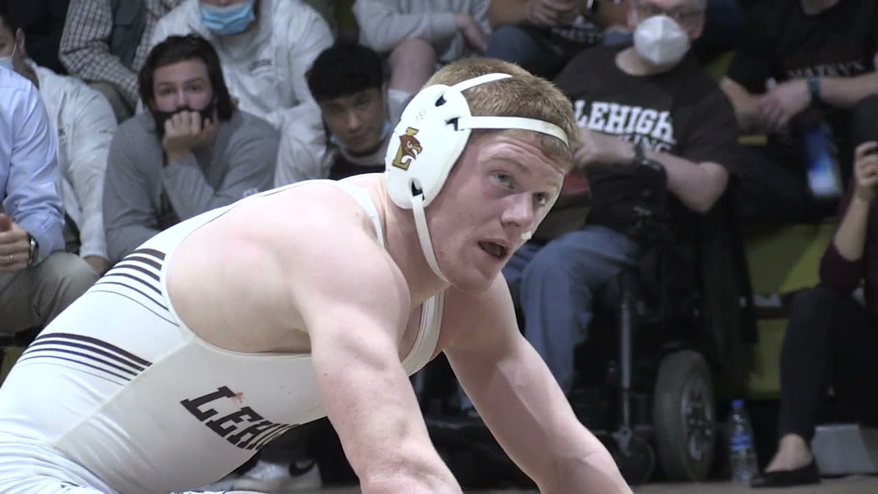 Lehigh wrestling team falls to Princeton in tight dual