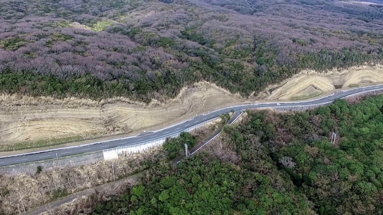 伊豆大島の地層大切断面 2 Great Section Of Tephra Layers In Izu Oshima Volcano Youtube 伊豆大島の地層大切断面 2 Great Section Of Tephra Layers In Izu Oshima Volcano Youtube