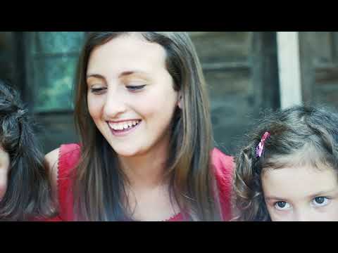 ეს ქვეყანა   ნინი და ილია დათუაძეები