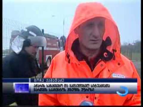 ძლიერმა შტორმმა ხიმშიაშვილის ქუჩაზე კეკელიძეების სახლი დატბორა