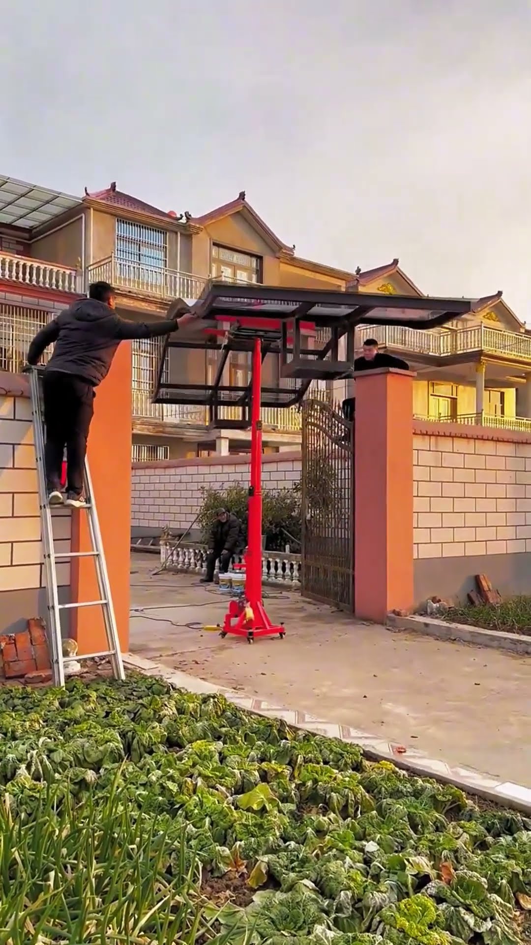 Glass door cap installation process- Good tools and machinery make work easy