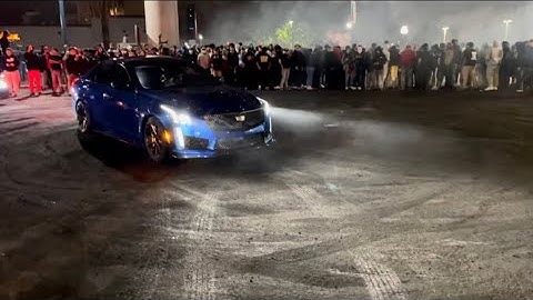 Cadillac CTS-V doing donuts