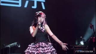 I really want to stay at your house by 欧阳 (Ouyang) at 梦田音乐livehouse, Kunming Cyperpunk 2077 cover