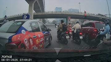 Tình huống va chạm thực tế của e ngoài đường mới thấy cam hành trình thực sự rất cần thiết