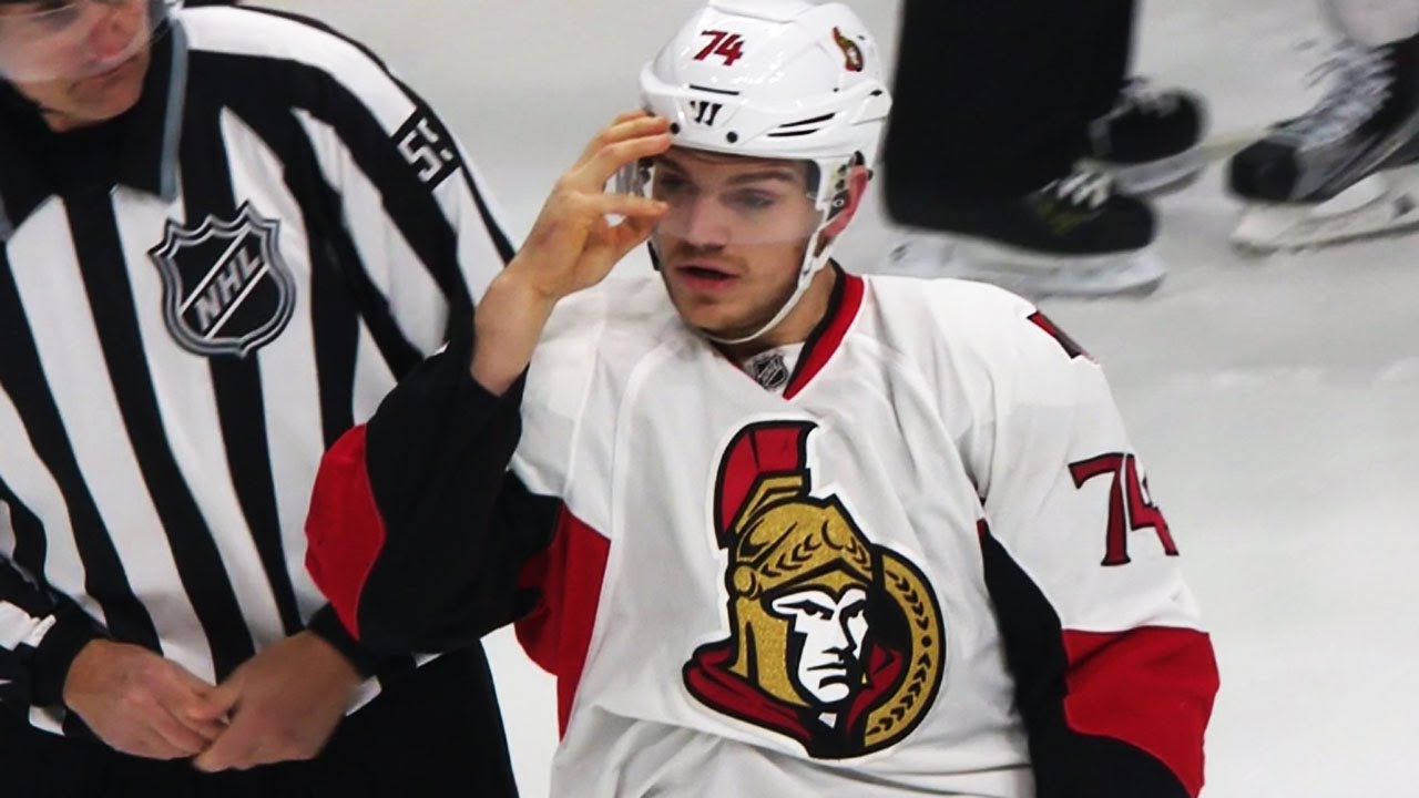 Borowiecki smokes Toffoli from behind, gloves drop immediately