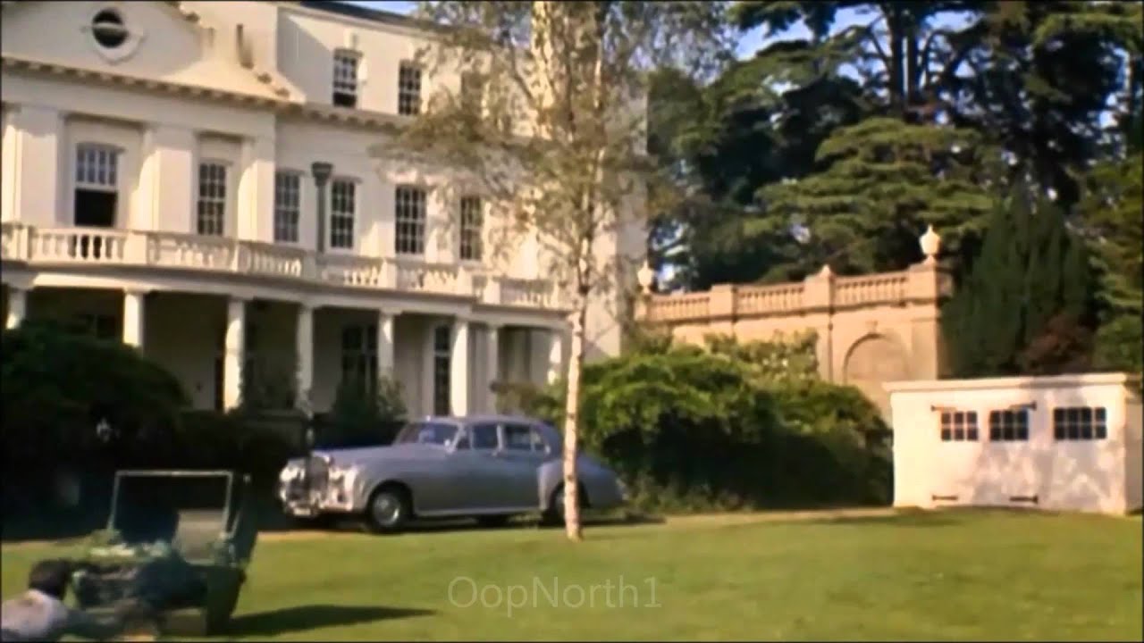 Richard E. Grant visits Pinewood Studios YouTube