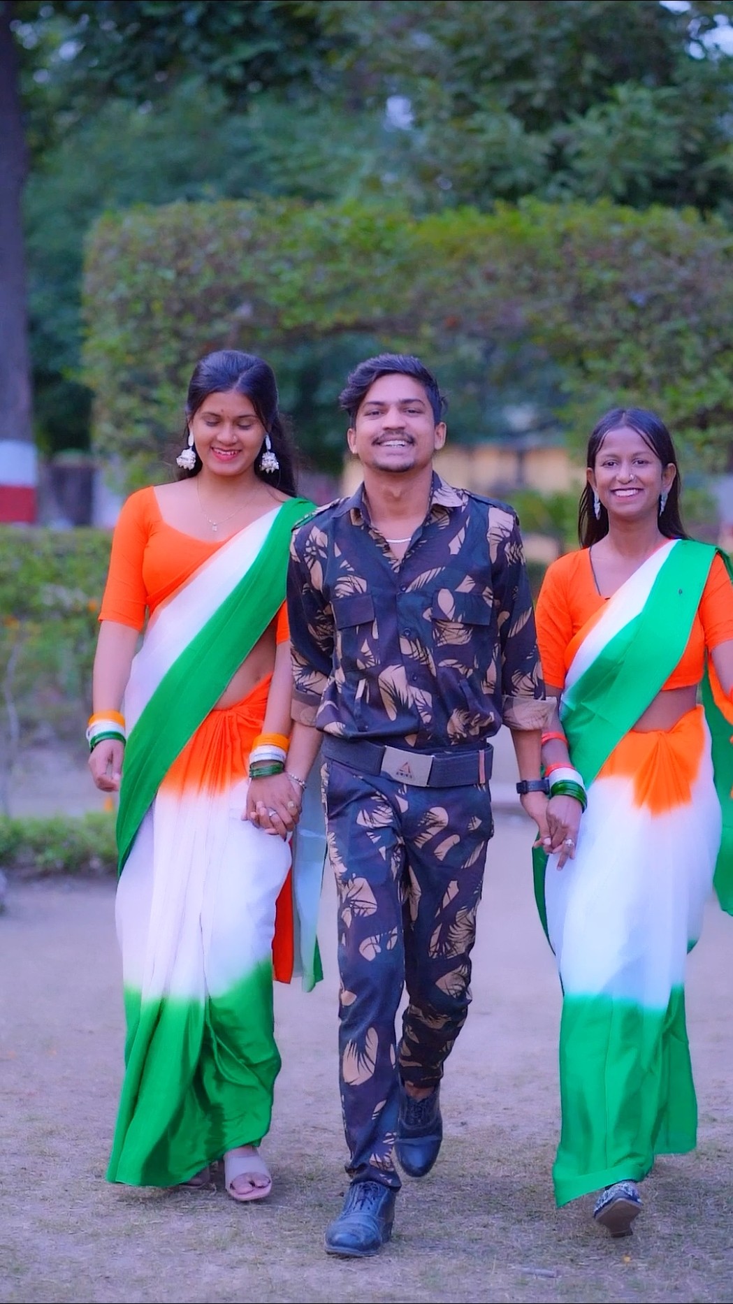 Ham logo ko samjh Sako to samjho dilbar jani