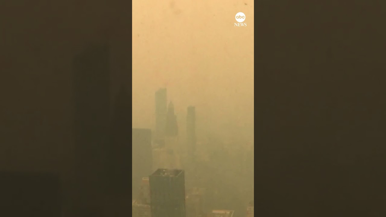 Canadian wildfire smoke overwhelming NYC: timelapse condenses 45 minutes into 45 seconds