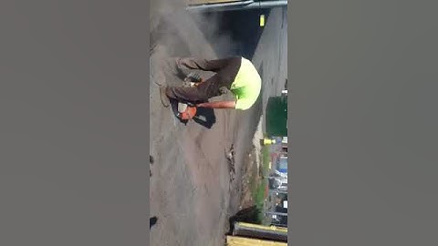Cutting loops for a gate