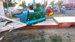 Riding the sizzler at gambill amusements carnival in beckley wv on
june 10, 2016. recorded: jun 2016