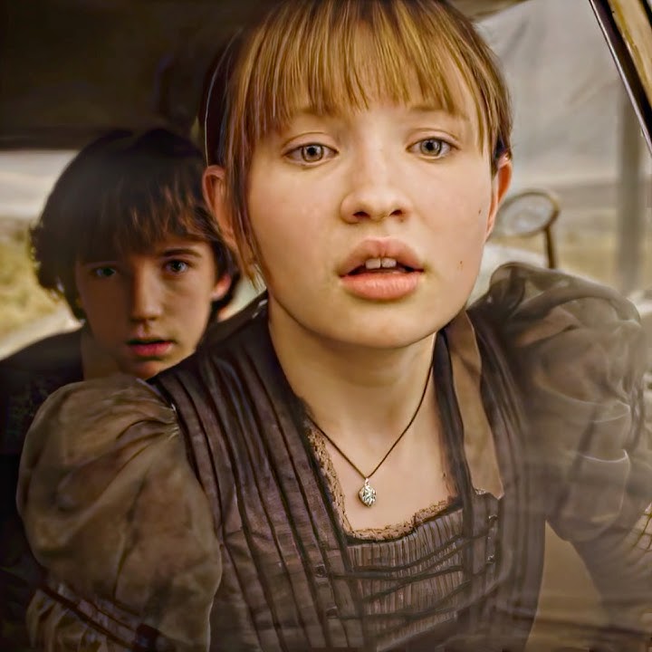 Kakak dan adik terjebak di dalam mobil./🎬Lemony Snicket's A Series of Unfortunate Events (2004)