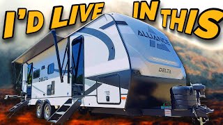 I could see myself living in an RV like this! 2024 Alliance Delta 252RL